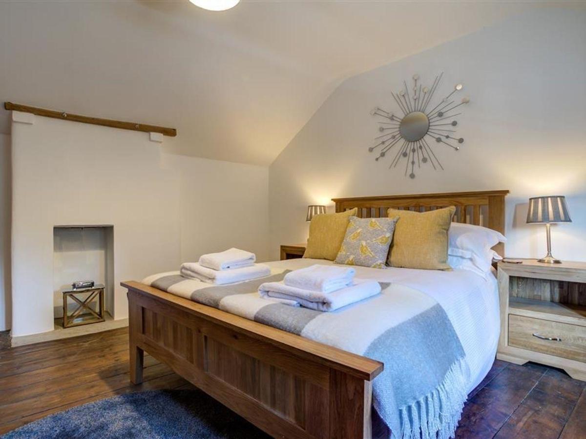 באנבורי Hollytree Cottage מראה חיצוני תמונה
